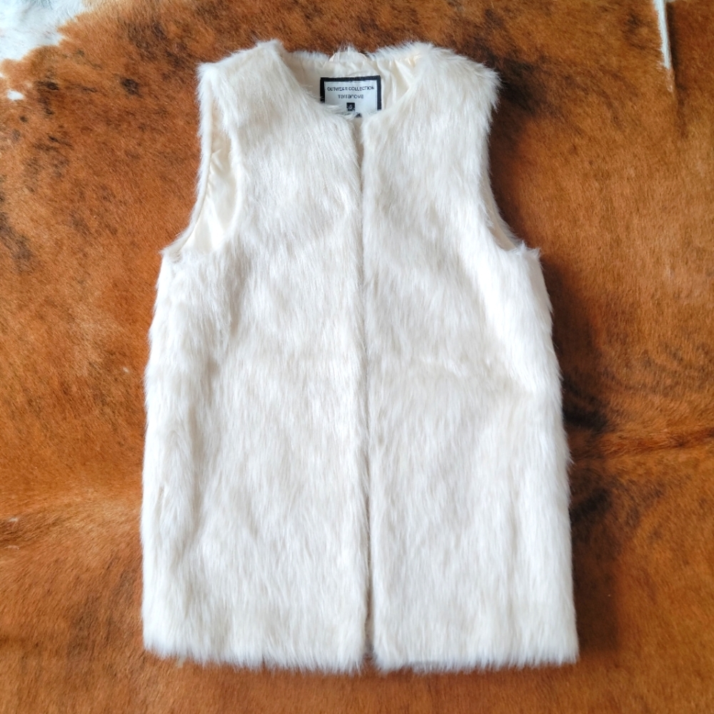 Terranova Faux Feather Vest